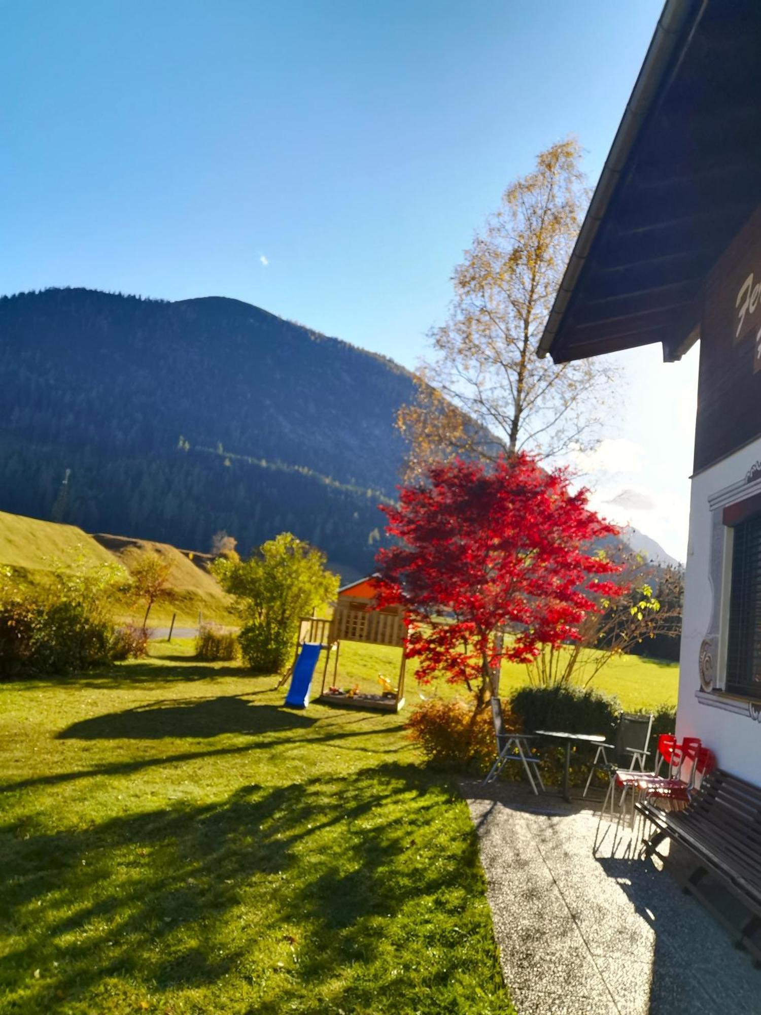 Ferienwohnung Haus Sprenger Häselgehr Exterior foto